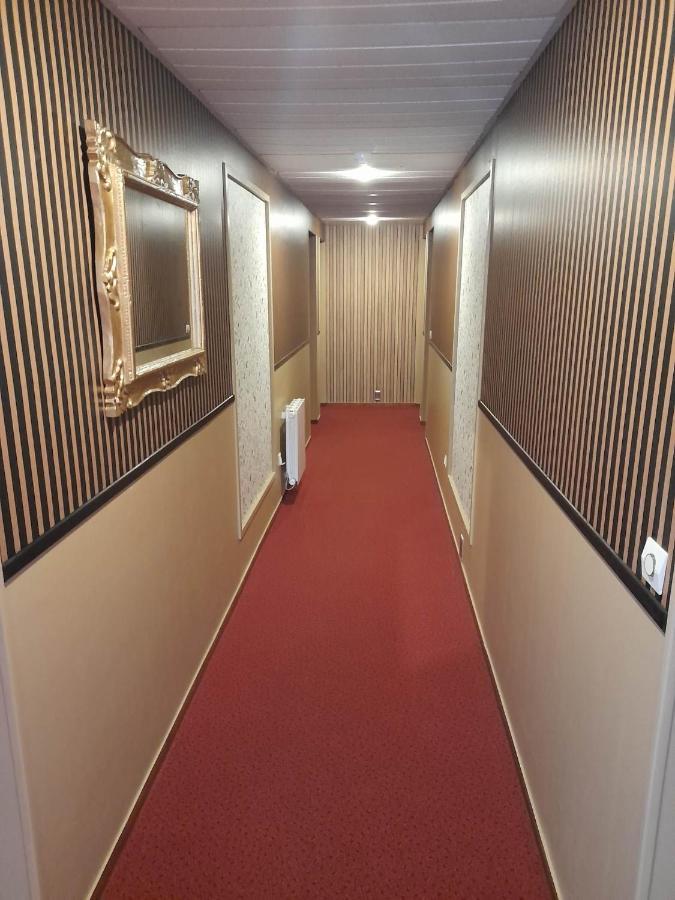 Hotel Bar Saint Christophe Le Tilleul エクステリア 写真